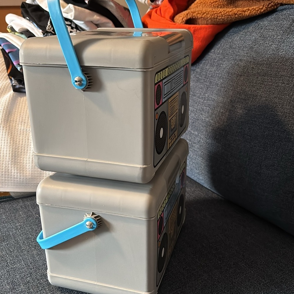 Kids Retro Boombox Storage Box - Gray with Blue Handle - Picture 7 of 8
